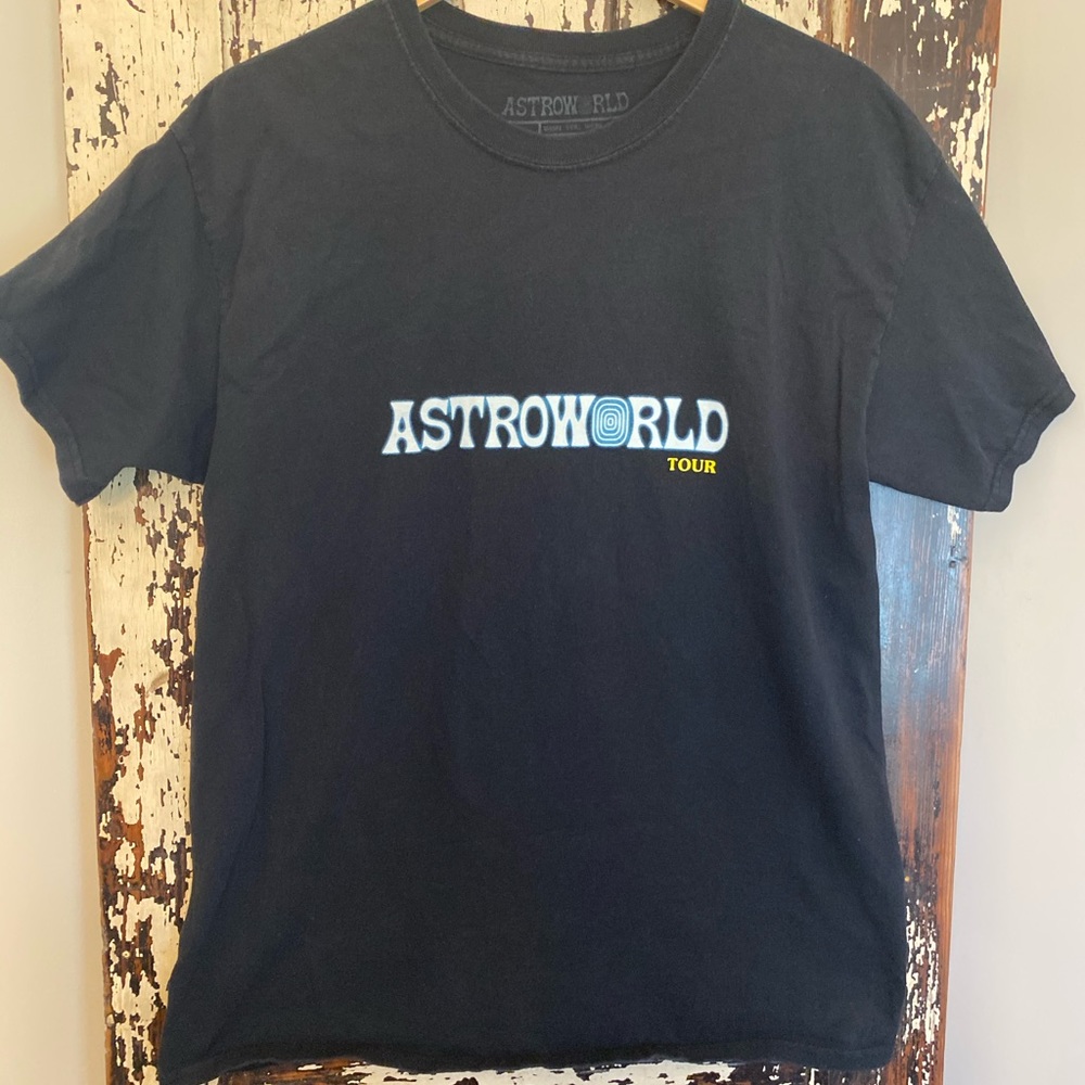 EUC Travis Scott Astroworld 2018 Tour T-shirt.